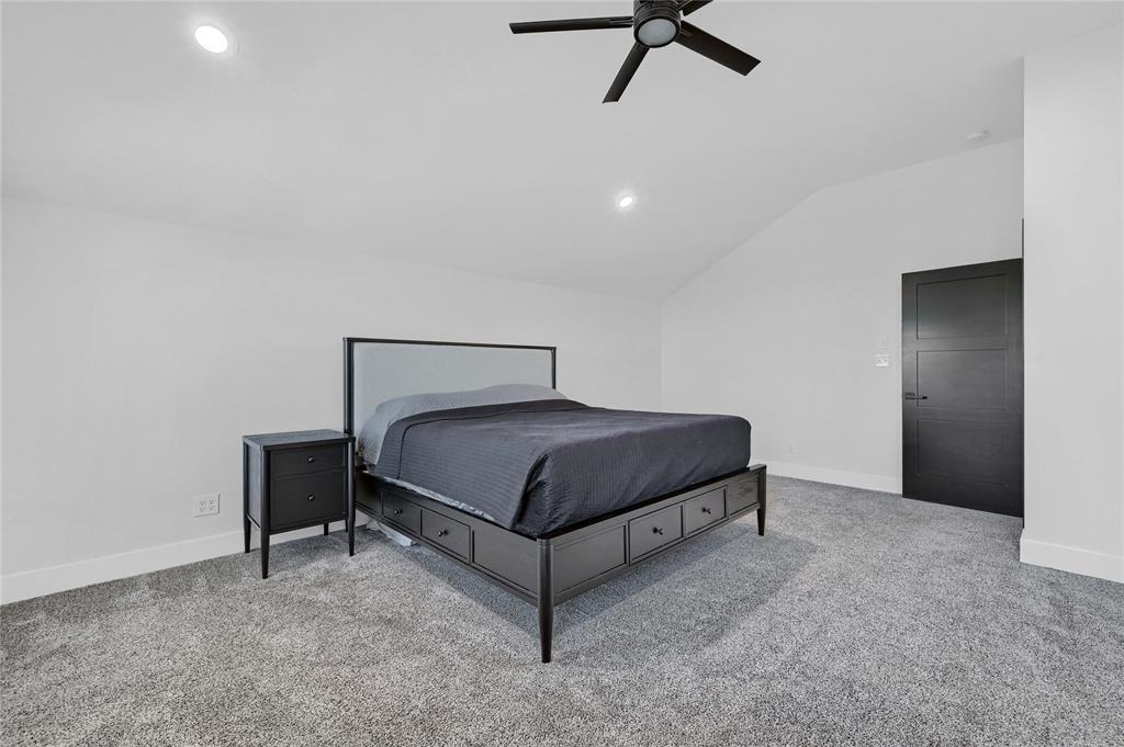 EARNHARTBUILTS - Residential