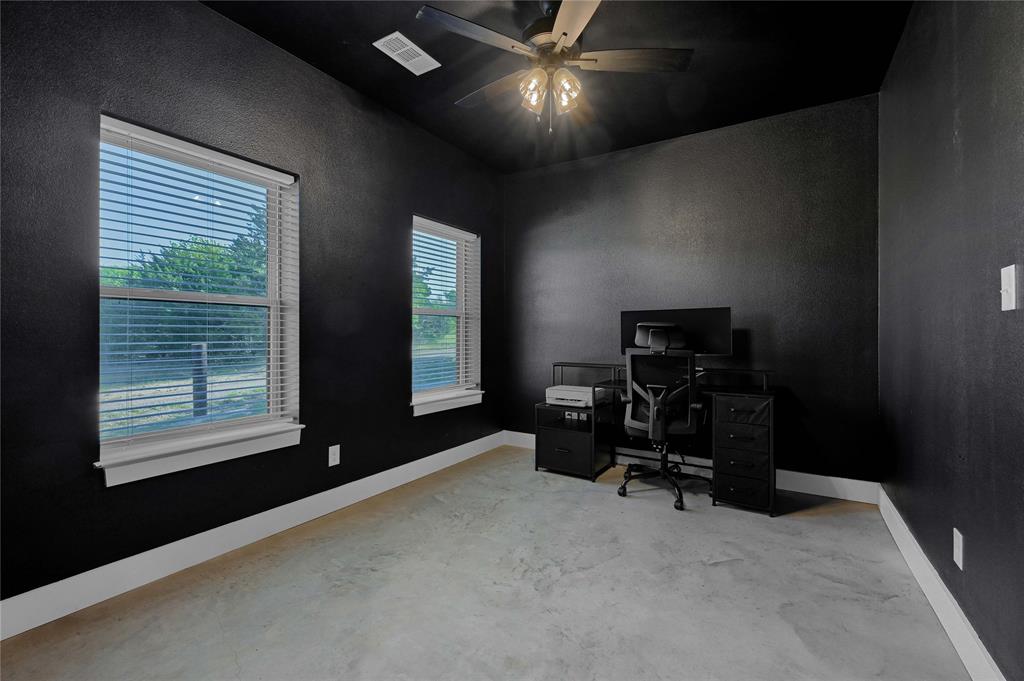 EARNHARTBUILTS - Residential