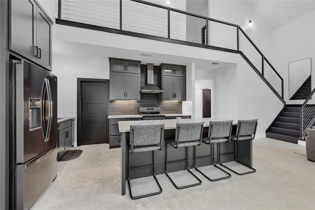 EARNHARTBUILTS - Residential