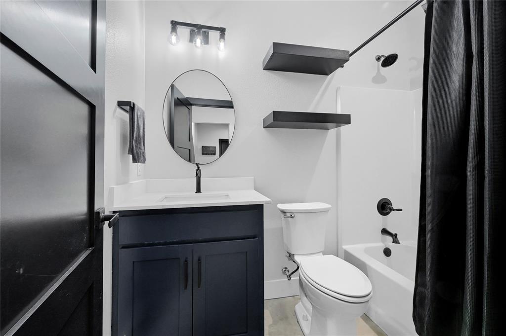 EARNHARTBUILTS - Residential