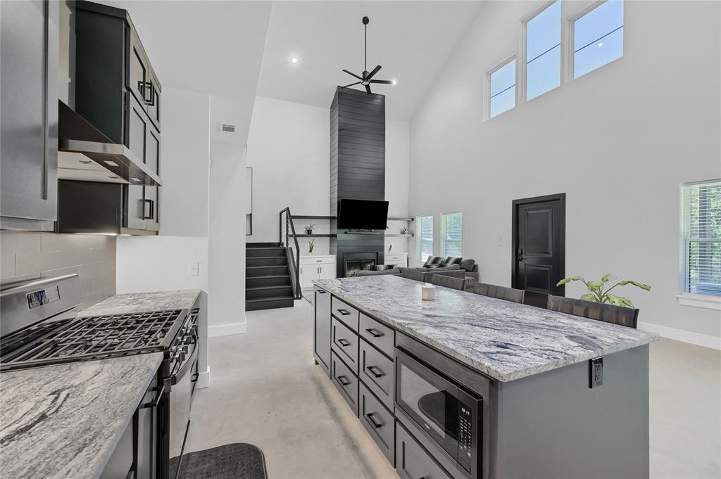 EARNHARTBUILTS - Residential