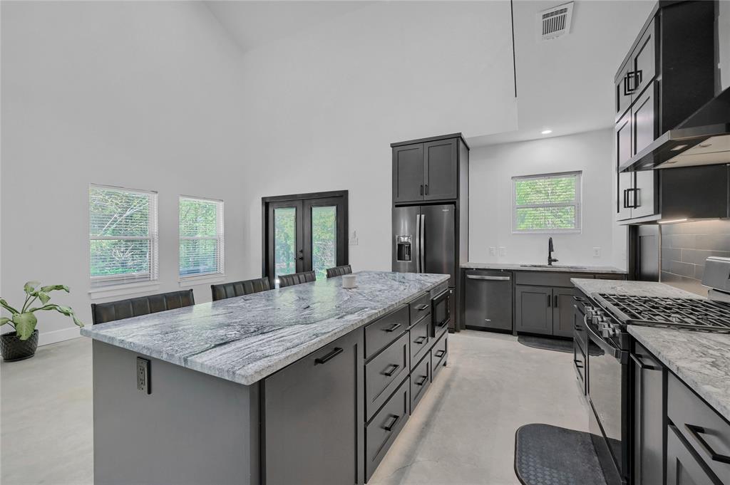 EARNHARTBUILTS - Residential