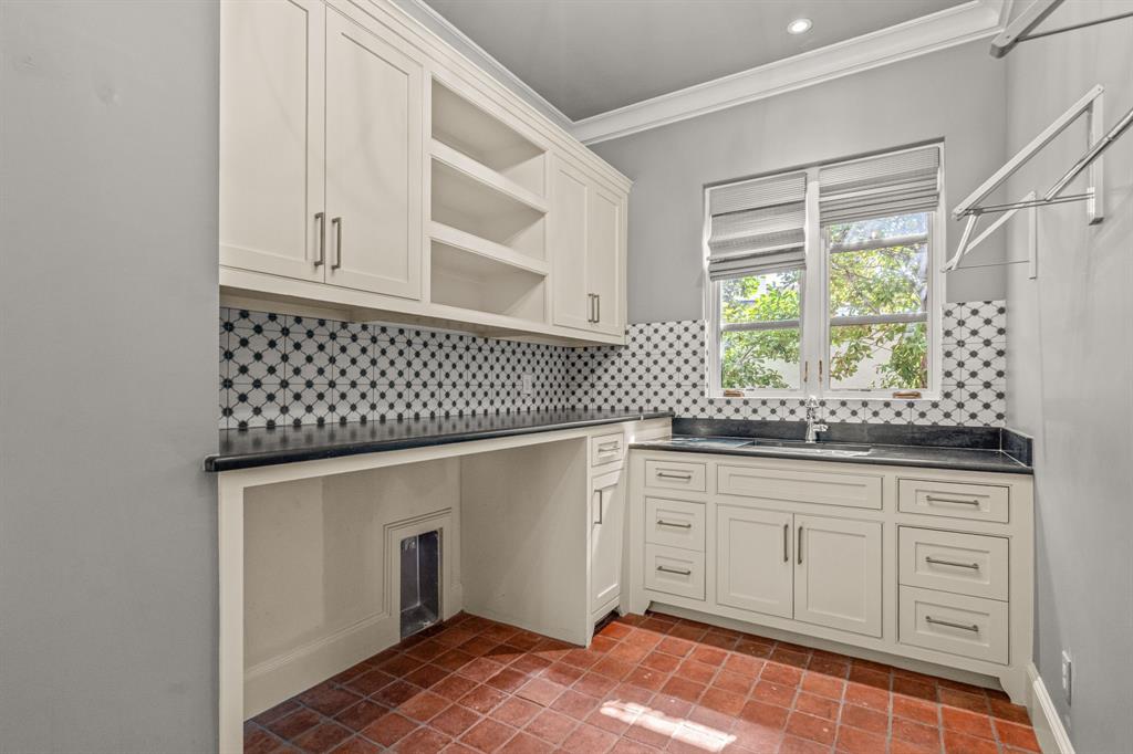 Westworth Park Add - Residential