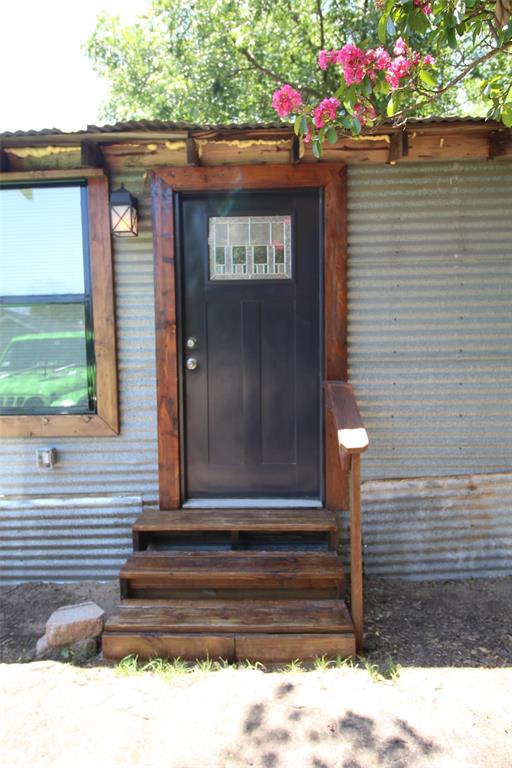 213 N Waldrip - Photo 2