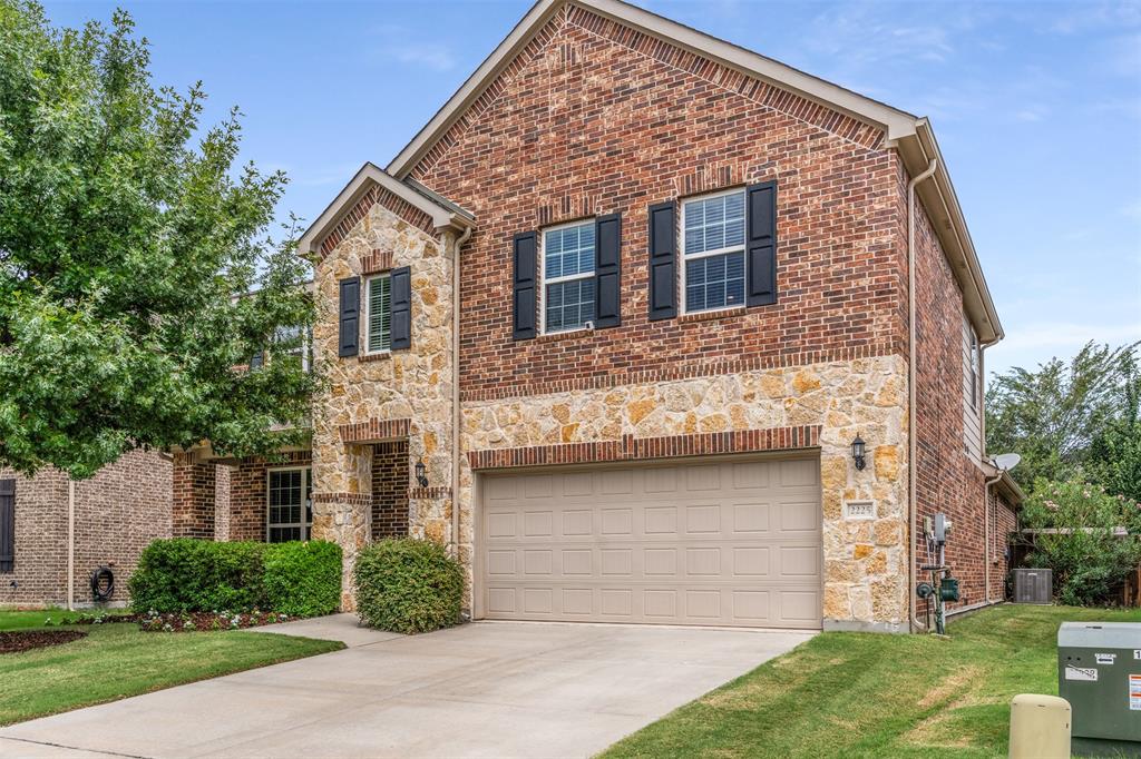 2225 Olivia Lane
