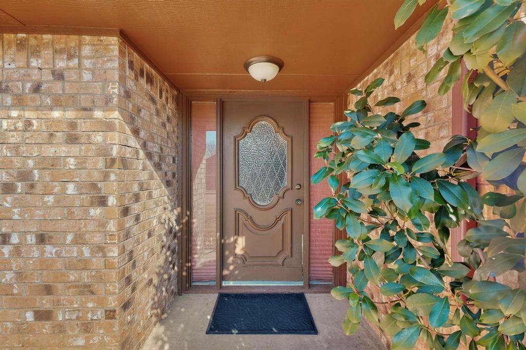 922 S Greenstone Lane