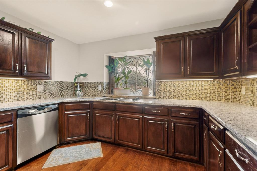 922 S Greenstone Lane