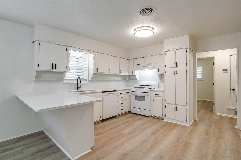 Meadowbrook Estates Add - Residential