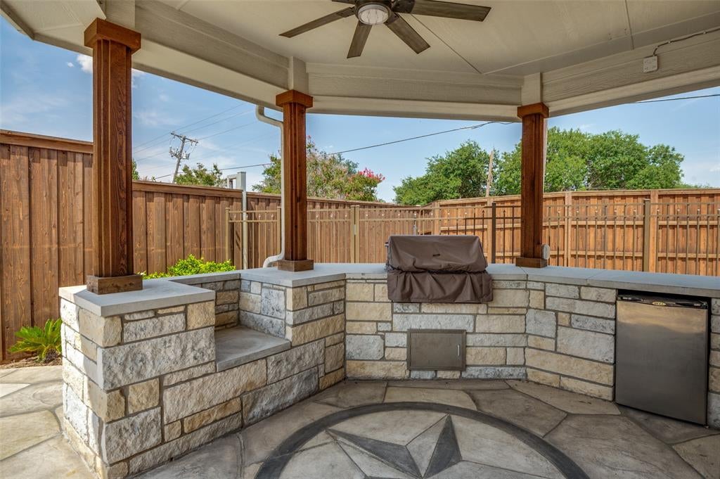 1533 Estates Way