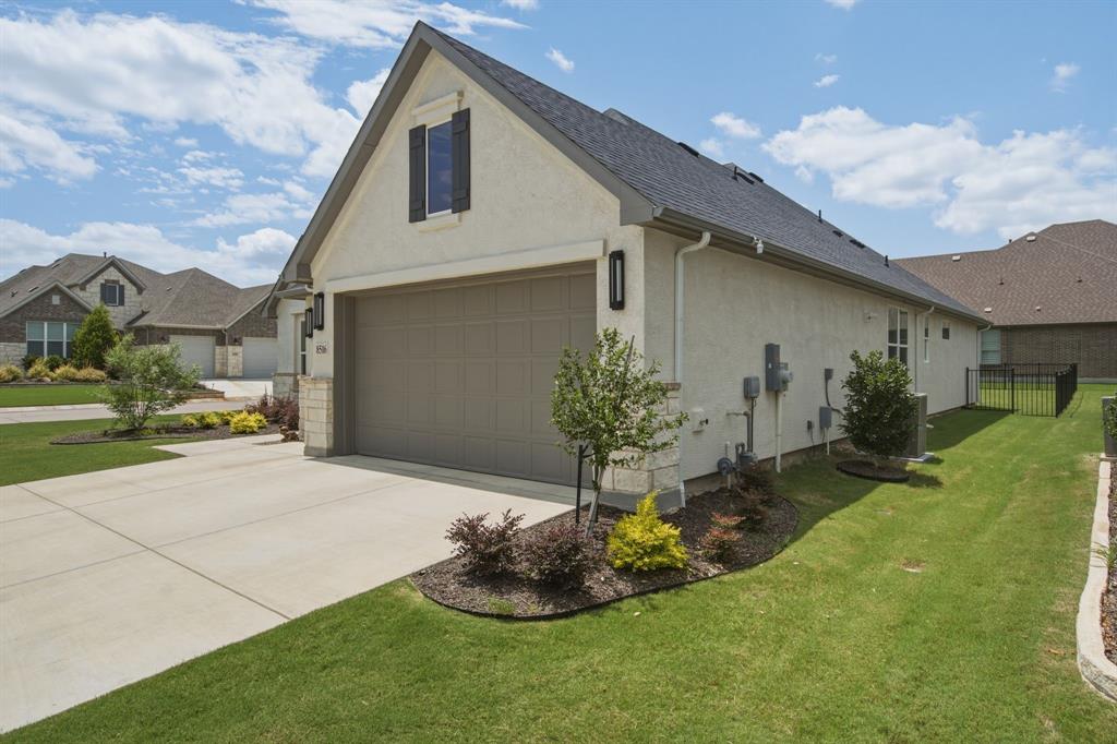 8516 Ebony Way
