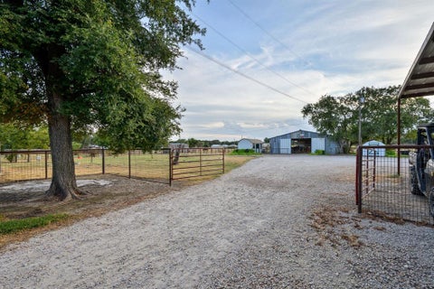 Tiny photo for 1270 County Road 437, Stephenville, TX 76401 (MLS # 21397059)