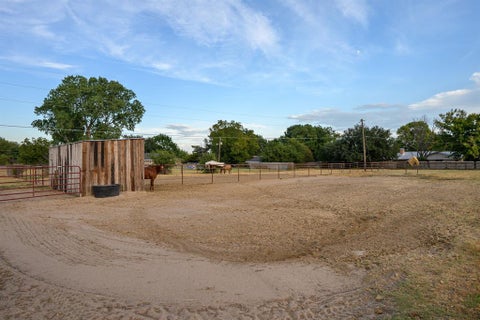 Tiny photo for 1270 County Road 437, Stephenville, TX 76401 (MLS # 21397059)