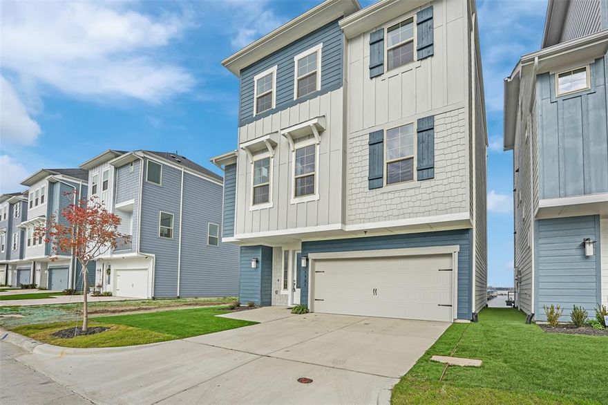 Beautiful LAKEFRONT home is nested in the Sapphire Bay Community on Lake Ray Hubbard. This breathtaking home features  3 stories, each story has  it own balcony for you to to enjoy the lake in the backyard with anything that you can imagine. First story with the office that has the window looking out to the lake which will help you work very comfortable and productive. Second story with the open space between the living room and the large kitchen and dining. The third story has a master bedroom and 2 other bedroom. The house is very bright, the color is very invited, you will see the lake in every room. This lakeside living is perfect for entertaining, relaxing with the view, the wind, the water, the sound of the lake...This is a must see home and own it.