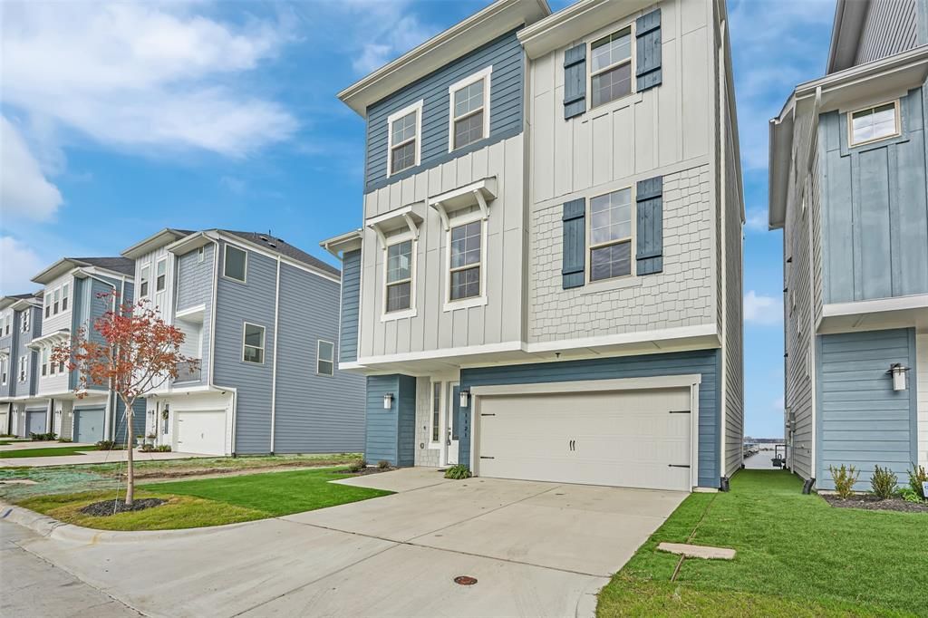 Photo of 1121 Marc Place, Rowlett, TX 75088 (MLS # 21207304)