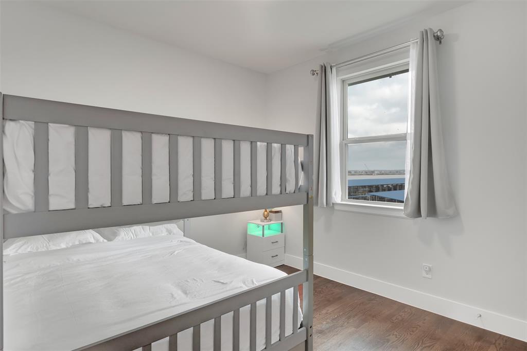 Sapphire Bay - Residential