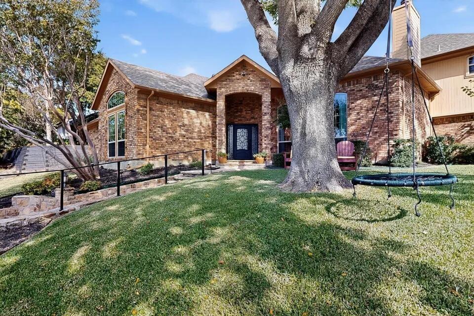 2806 Sausalito Drive