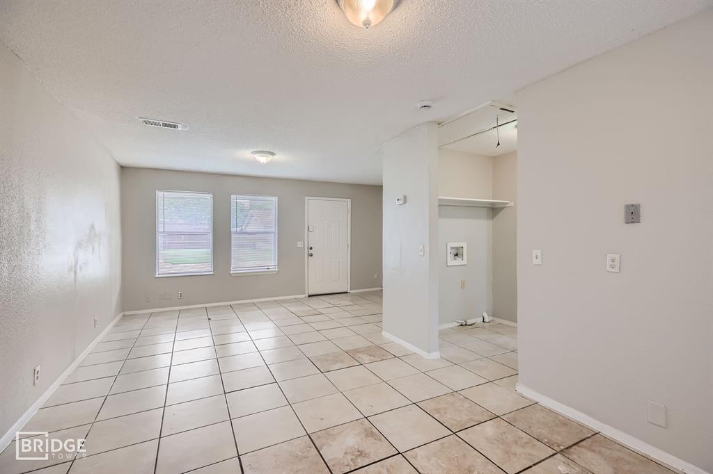 W J S Russell 4th Add - Residential Lease