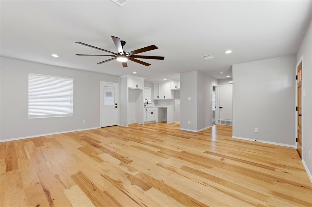 2611 Tisinger Avenue