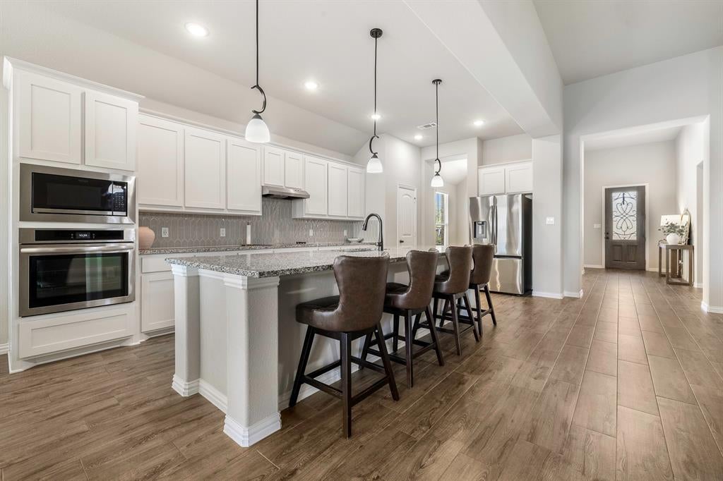 1652 Spur Ledge Court