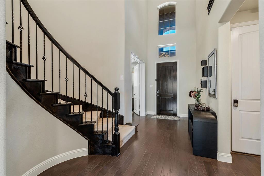910 Magnolia Lane