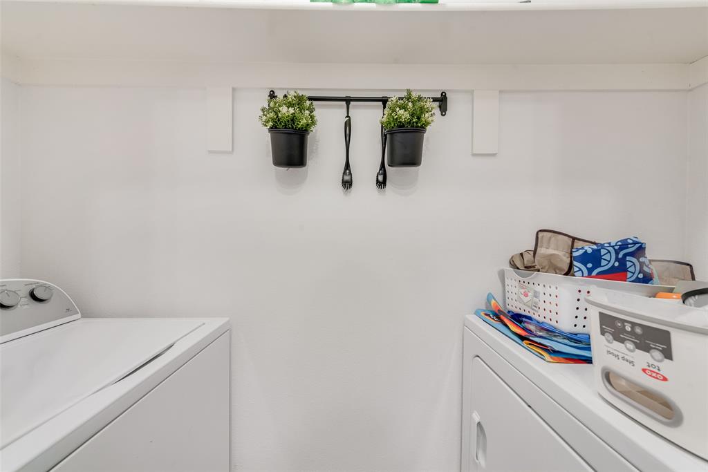 Village East Ph 01 04 - Residential