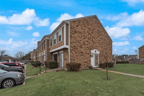 Photo of 713 Lee Street #11, Mesquite, TX 75149 (MLS # 21179055)