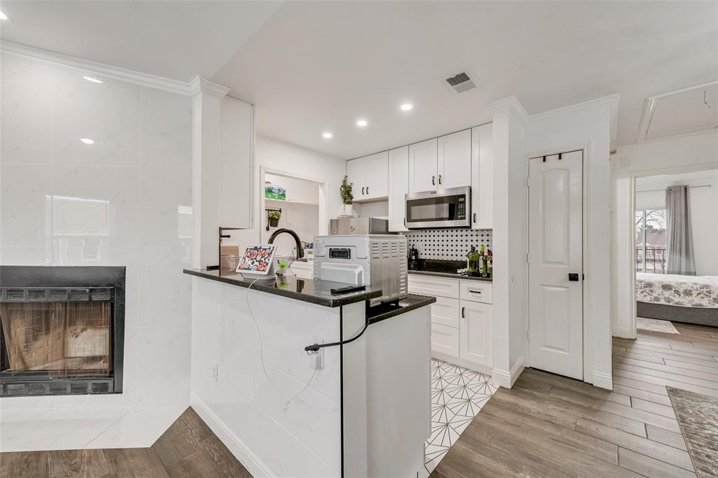 Village East Ph 01 04 - Residential