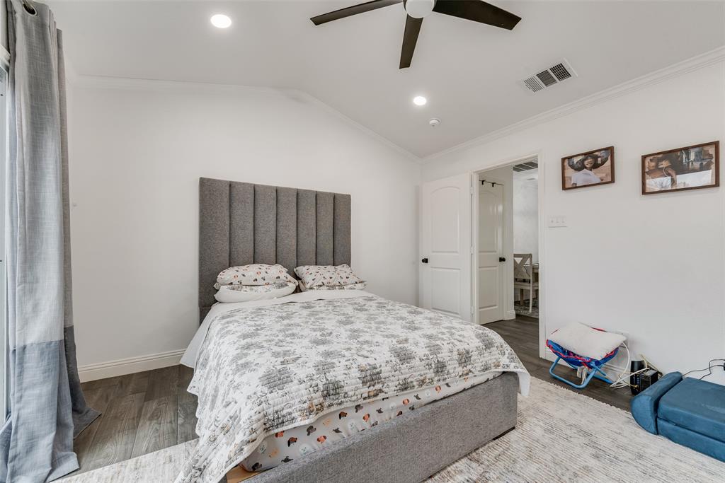 Village East Ph 01 04 - Residential