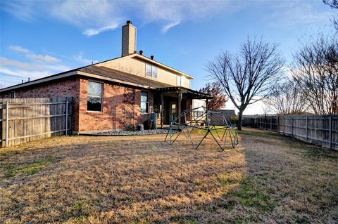 A home in Benbrook