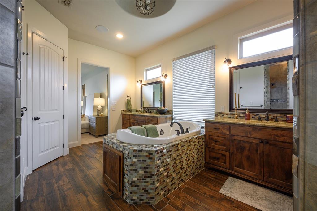 Lipan, Texas, 76462, United States, 4 Bedrooms Bedrooms, ,4 BathroomsBathrooms,Residential,Active,2023915