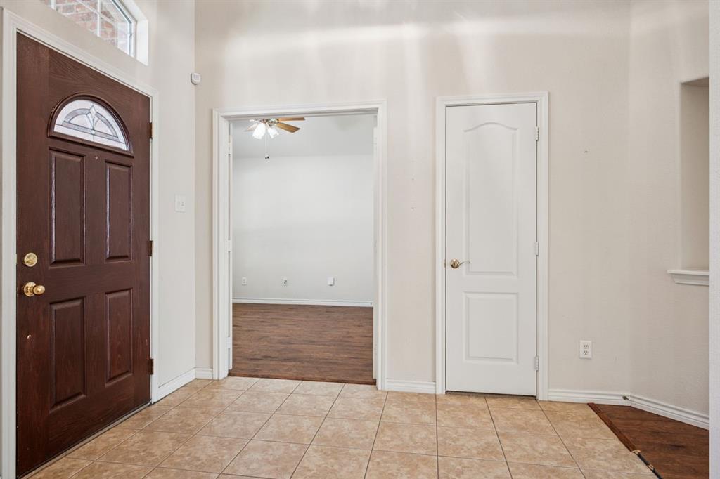 5827 Sunny Meadow Lane