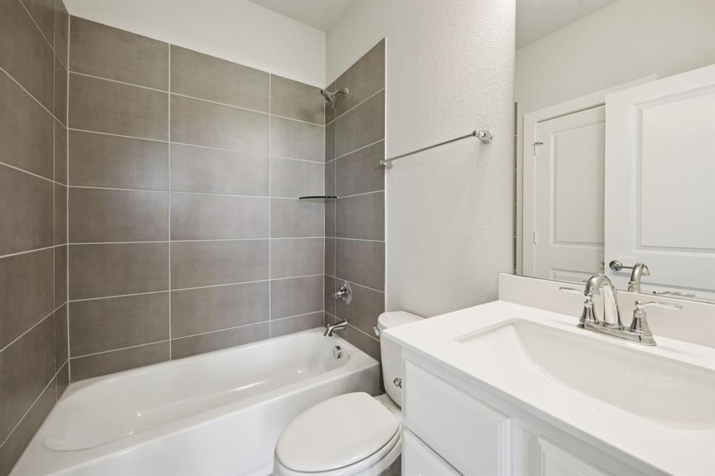 Ellis Ranch Estates - Residential