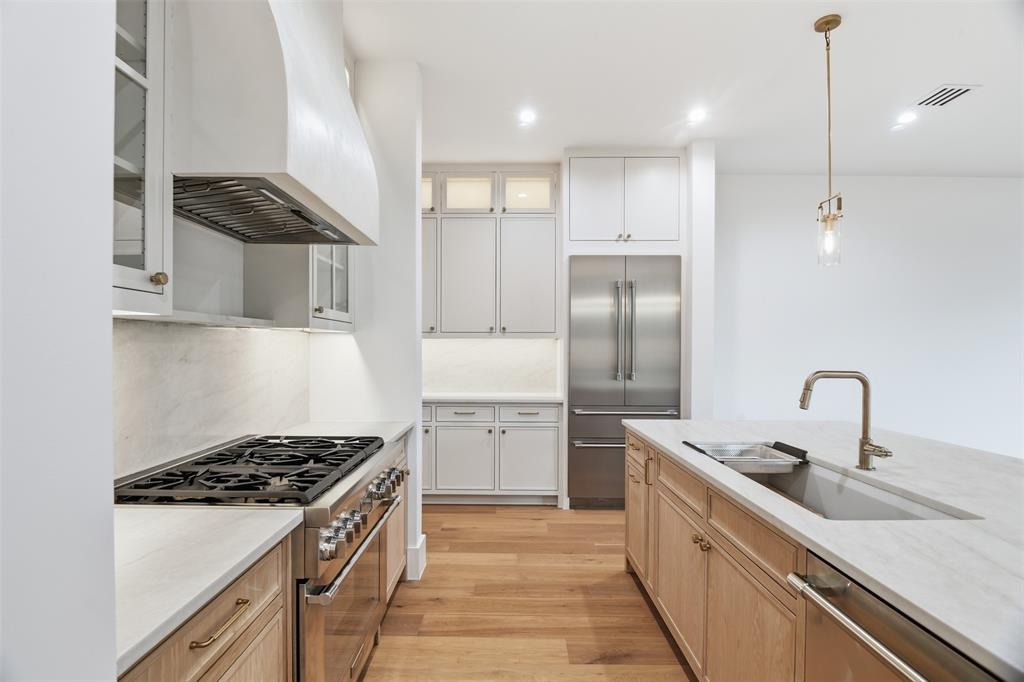 Lovers Lane Village - Residential Lease