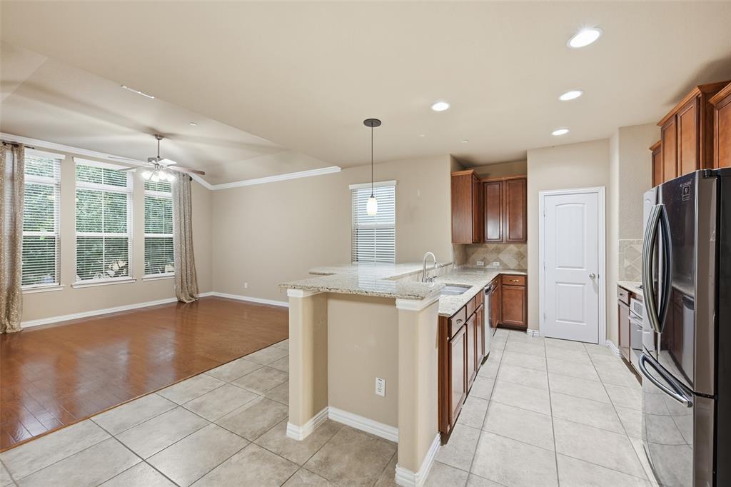 Suncreek Twnhms - Residential