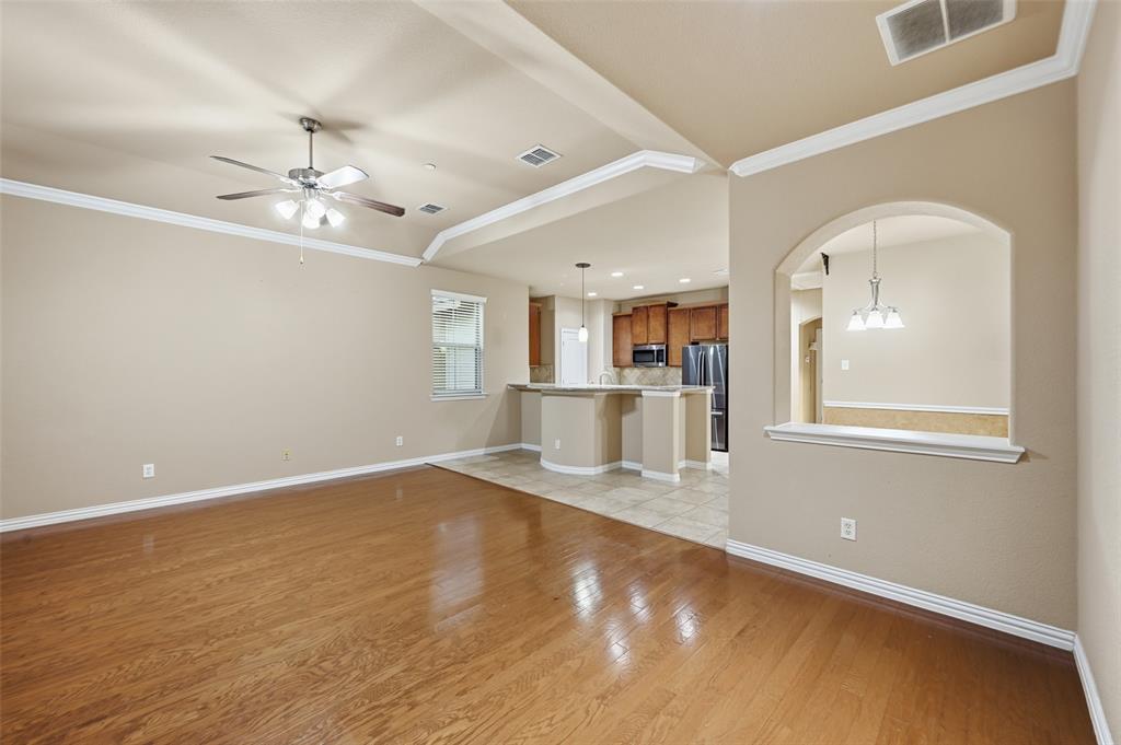 Suncreek Twnhms - Residential