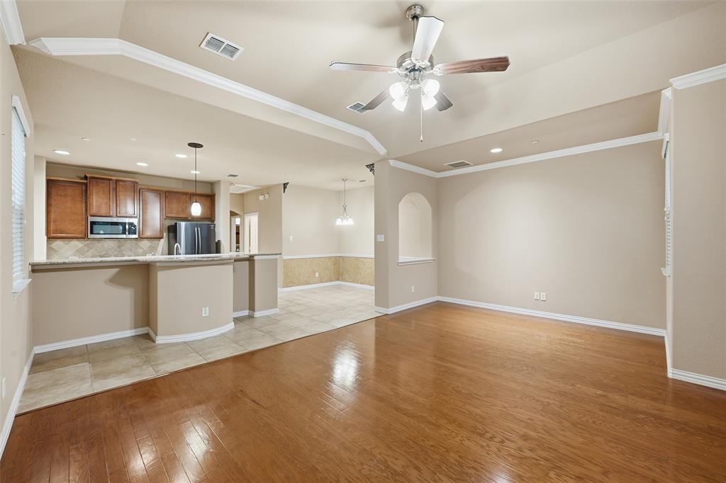 Suncreek Twnhms - Residential