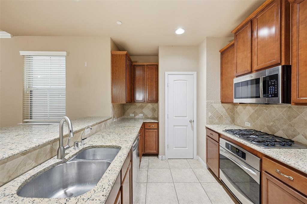 Suncreek Twnhms - Residential