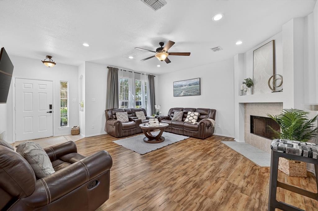 5332 Comanche Wells Drive