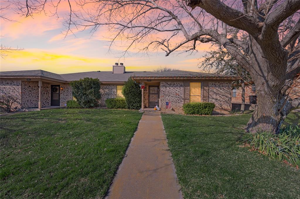 2701 Hurstview Drive