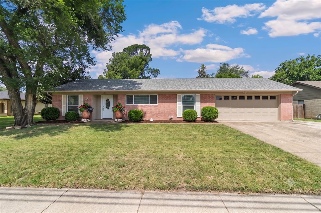 909 N Dove Road
