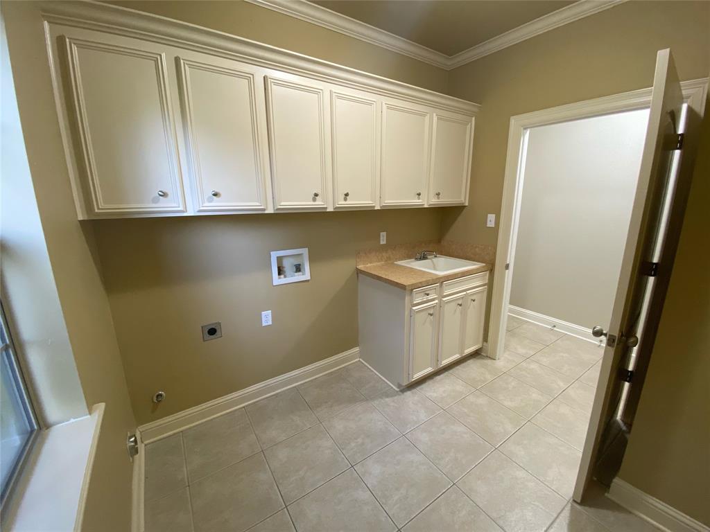 Forest Hills Sub - Residential Lease