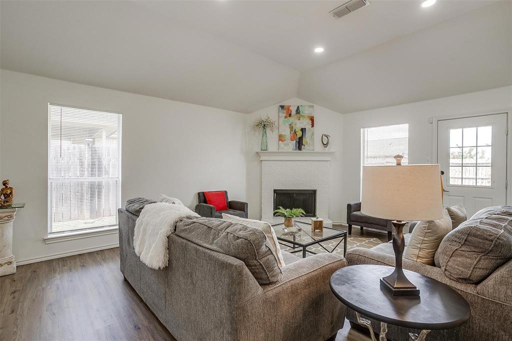 208 Cheyenne Trail