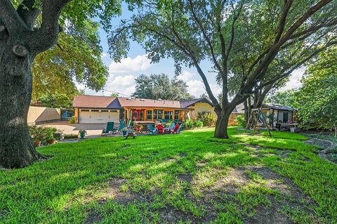 A home in Benbrook