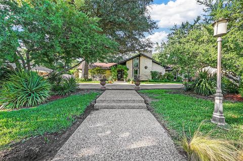 A home in Benbrook