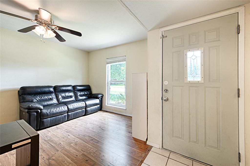 438 Woodhurst Drive