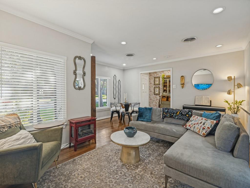 200 S Weatherred Drive