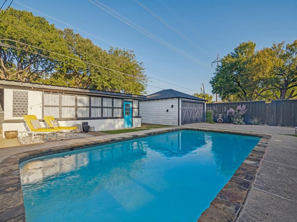 200 S Weatherred Drive