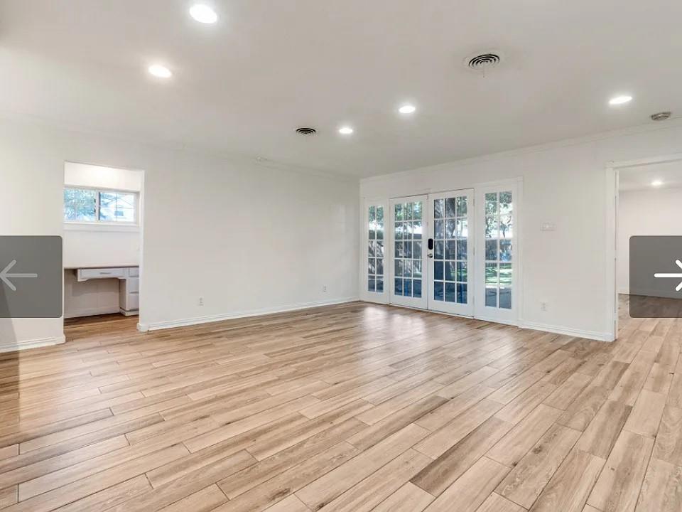 University Hlnds Add - Residential Lease