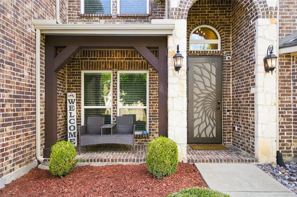 2431 Lusitano Lane