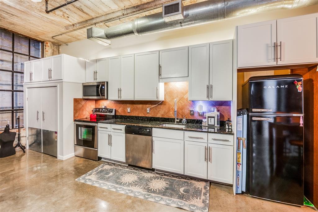 Soco Urban Loft Condo - Residential